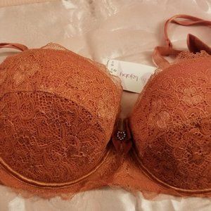 NWT LEJABY Envies BELLE DU JOUR Bra 36D / L France Coral